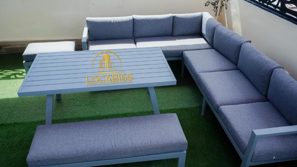 Terrasse meublée d’un appartement Locabiss